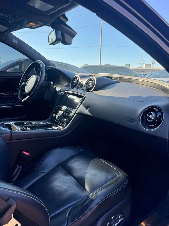 2015 Jaguar X351 XJ - Image 4 of 5