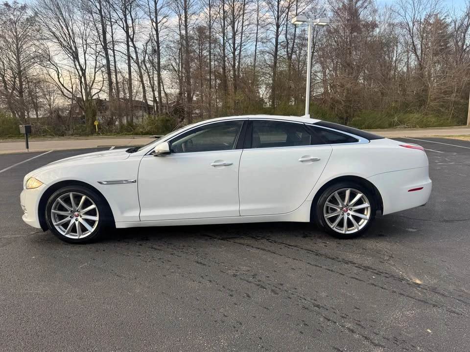 2015 Jaguar X351 XJ - Image 2 of 11