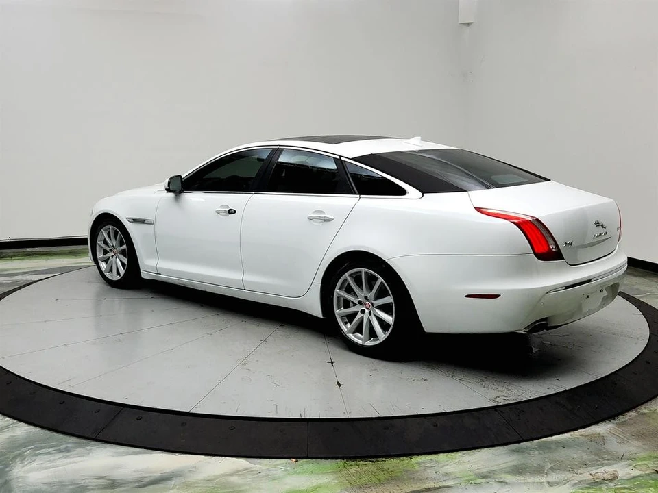 2015 Jaguar X351 XJ - Image 7 of 21