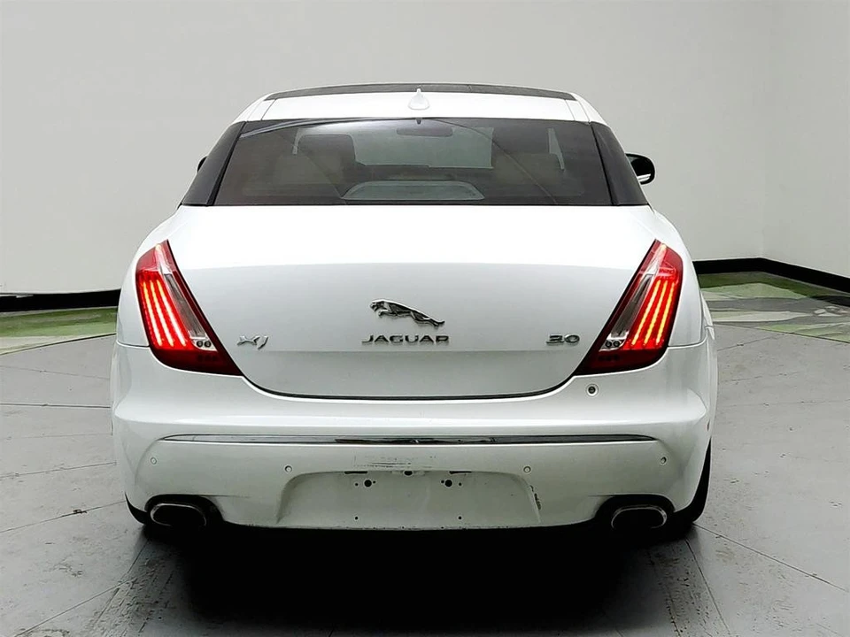 2015 Jaguar X351 XJ - Image 6 of 21