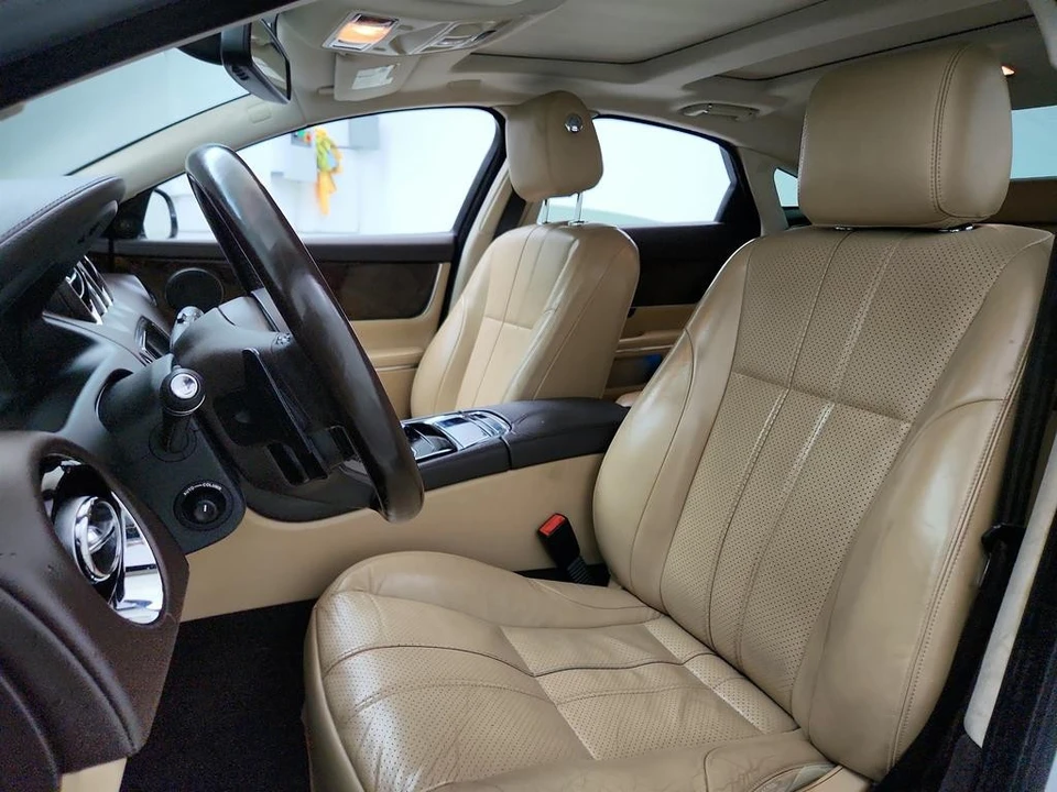 2015 Jaguar X351 XJ - Image 14 of 21