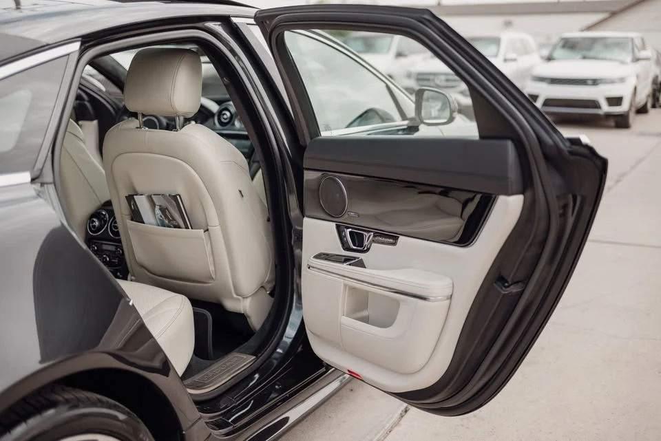 2015 Jaguar X351 XJ - Image 14 of 18
