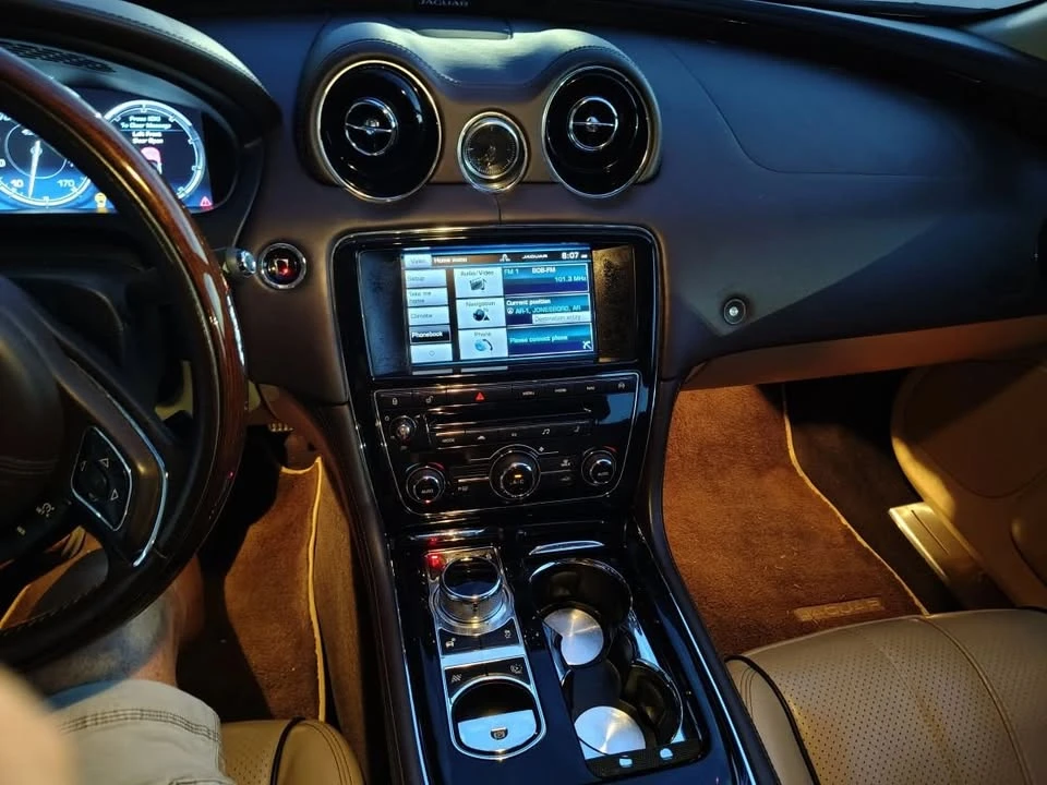 2015 Jaguar X351 XJ - Image 9 of 12