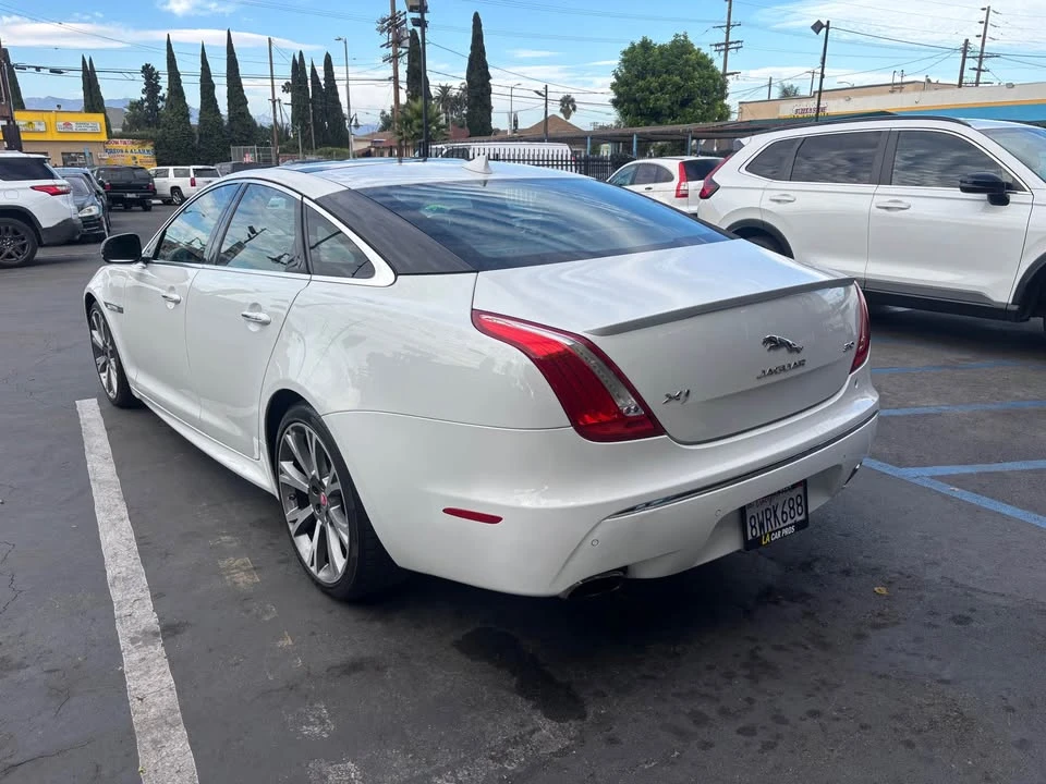 2015 Jaguar X351 XJ - Image 5 of 12