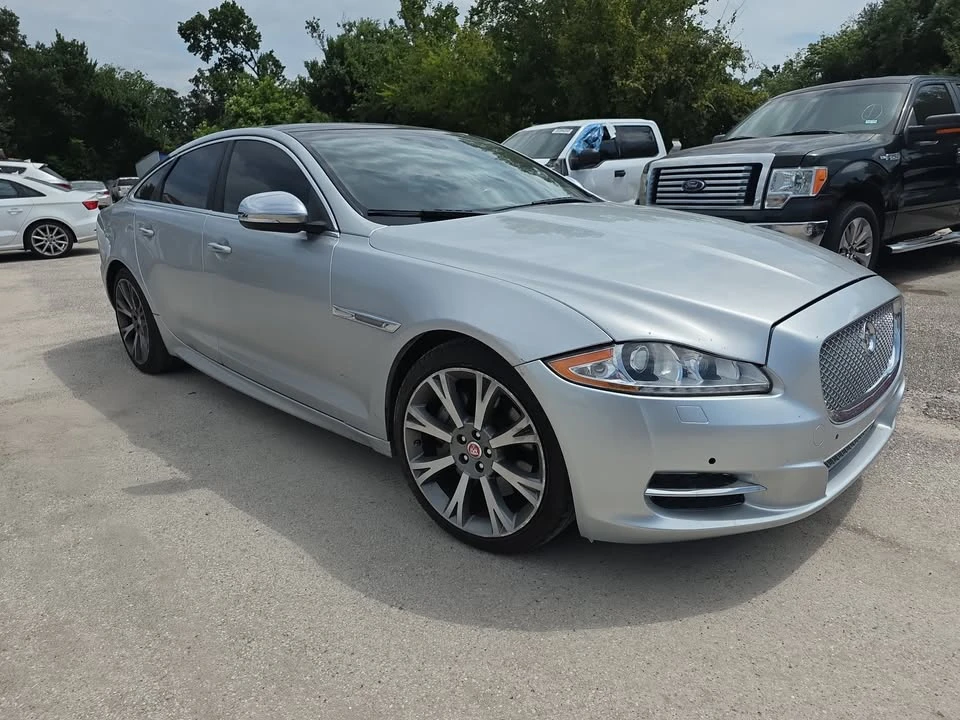 2015 Jaguar X351 XJ - Image 9 of 17