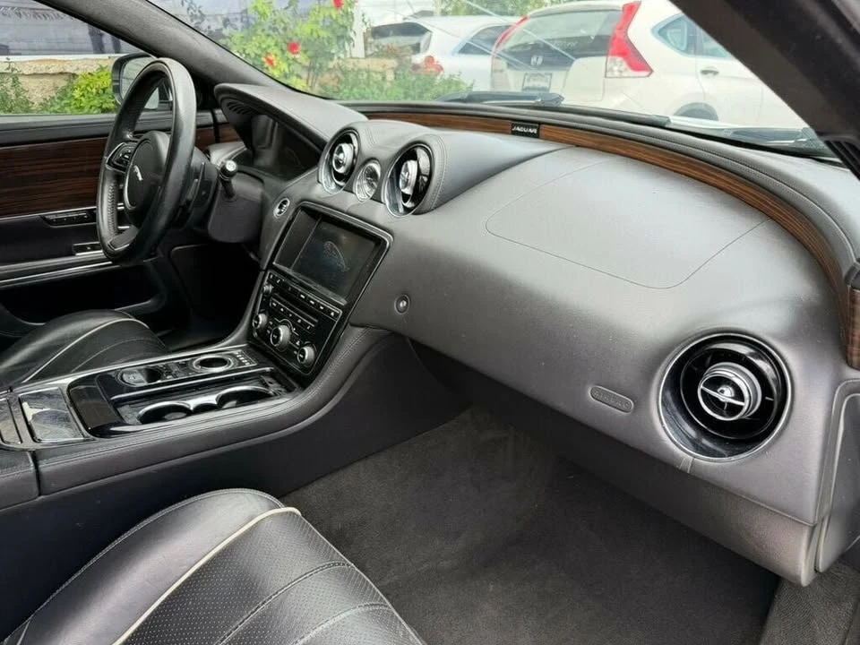 2015 Jaguar X351 XJ - Image 19 of 20