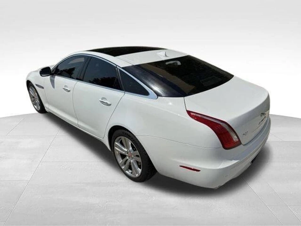 2015 Jaguar X351 XJ - Image 10 of 20