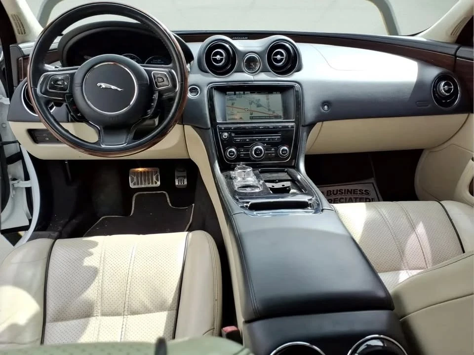 2015 Jaguar X351 XJ - Image 13 of 20