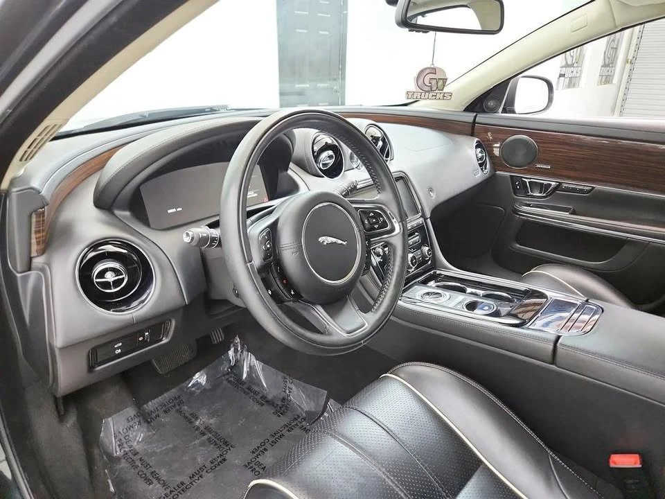 2015 Jaguar X351 XJ - Image 13 of 20