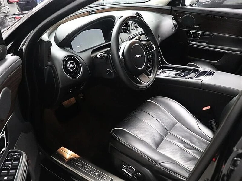 2015 Jaguar X351 XJ - Image 10 of 20
