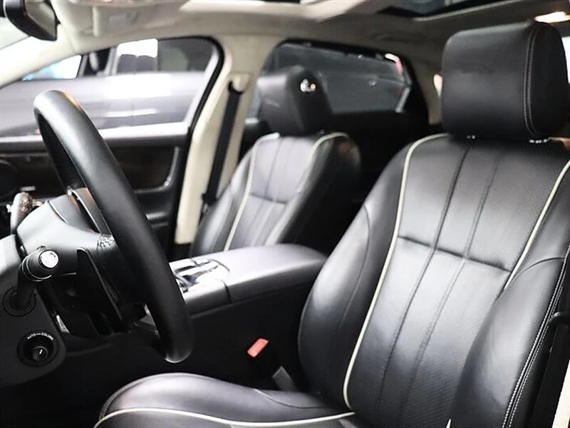 2015 Jaguar X351 XJ - Image 11 of 20
