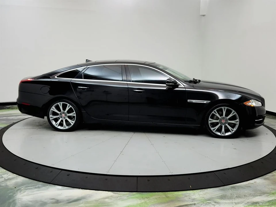 2015 Jaguar X351 XJ - Image 4 of 12