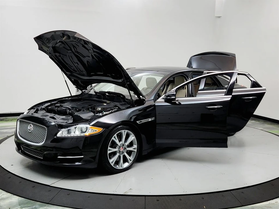 2015 Jaguar X351 XJ - Image 9 of 12
