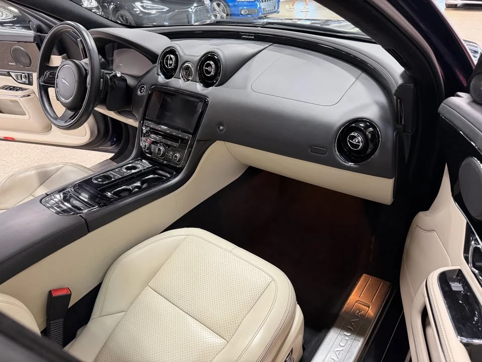 2015 Jaguar X351 XJ - Image 14 of 20