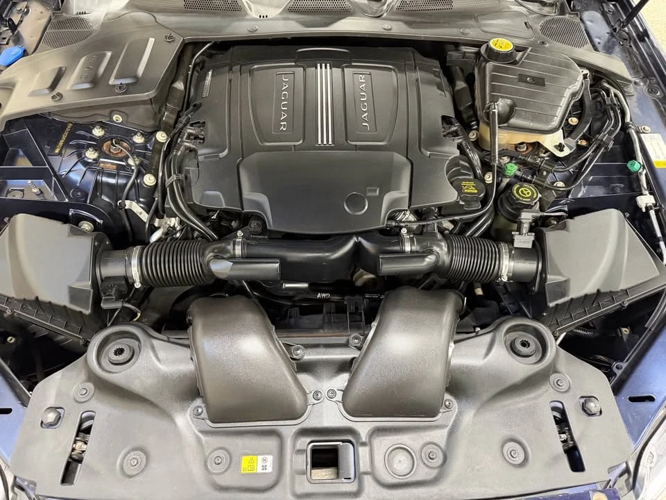 2015 Jaguar X351 XJ - Image 9 of 20