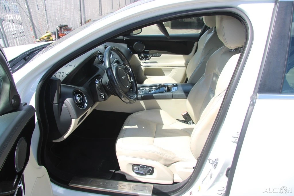 2015 Jaguar X351 XJ - Image 16 of 21