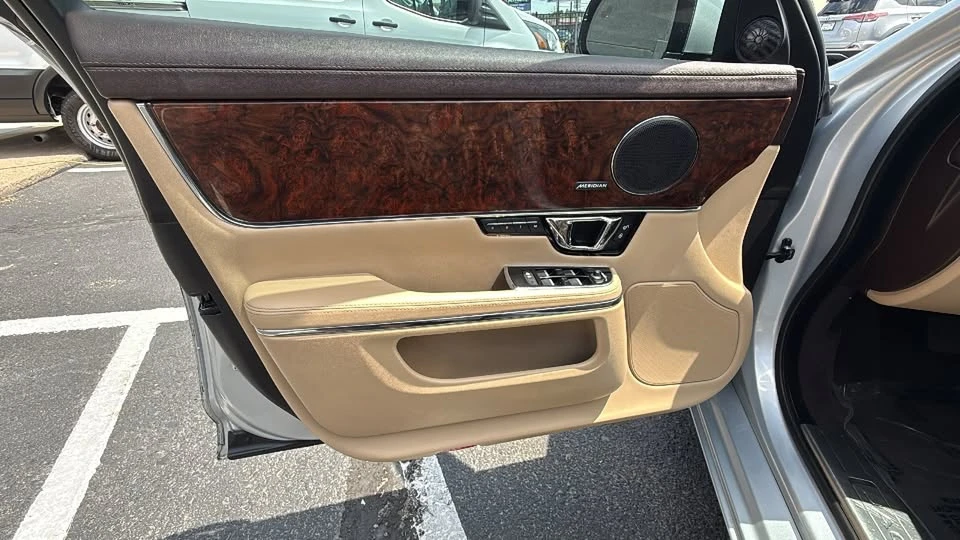 2015 Jaguar X351 XJ - Image 9 of 20