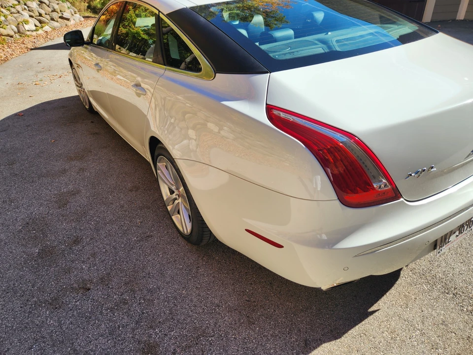 2015 Jaguar X351 XJ - Image 7 of 21