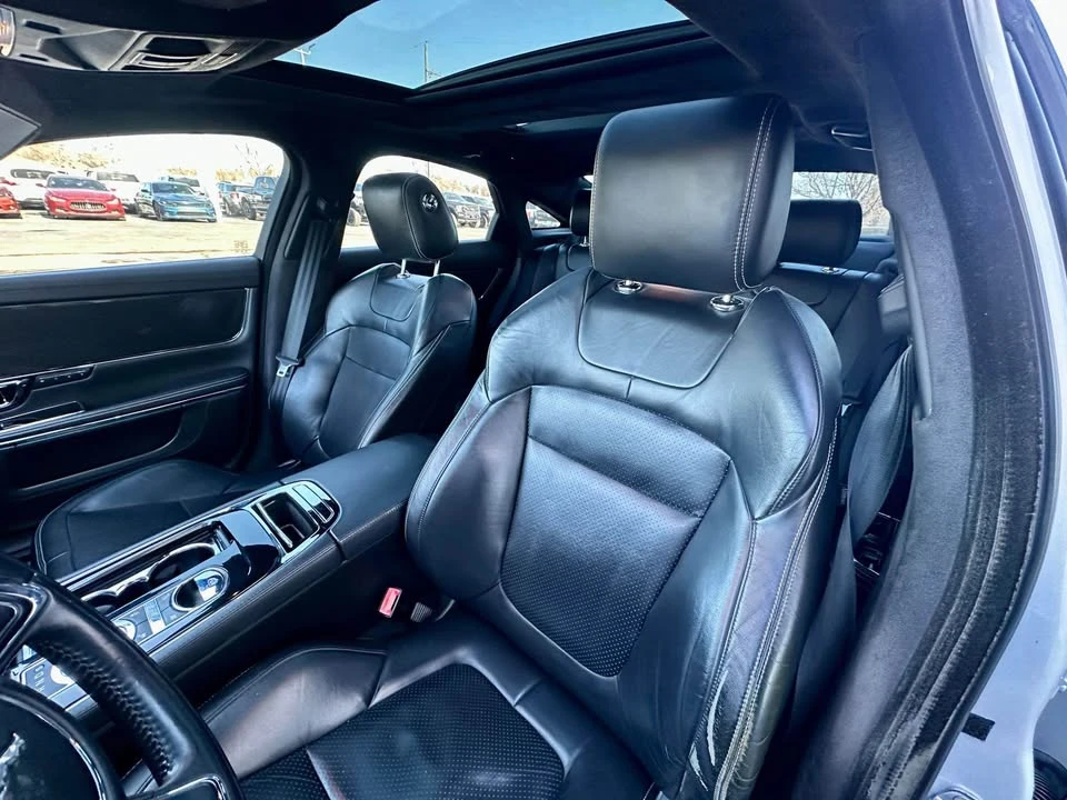 2015 Jaguar X351 XJ - Image 9 of 17