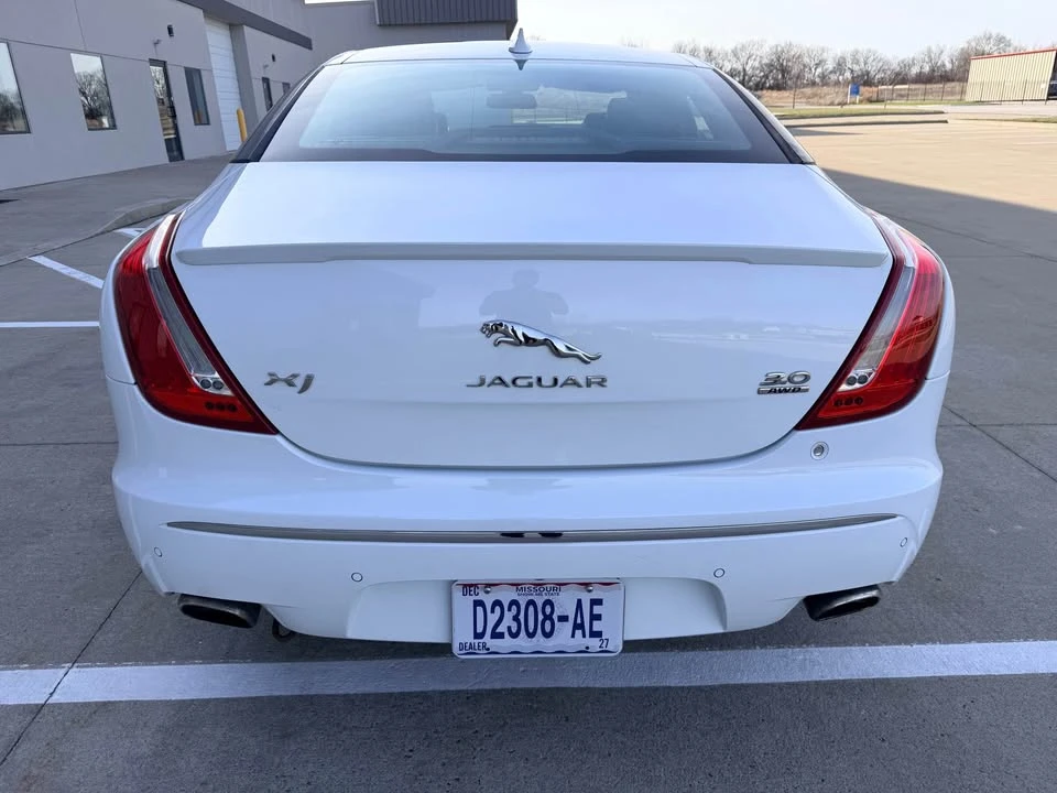 2015 Jaguar X351 XJ - Image 5 of 21