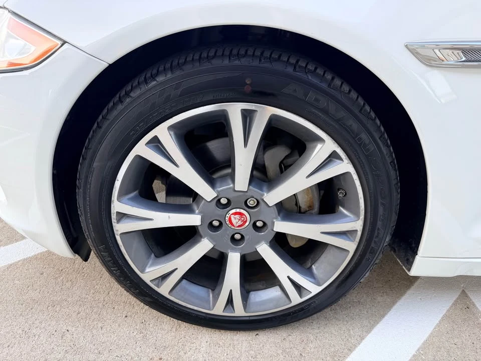 2015 Jaguar X351 XJ - Image 10 of 21