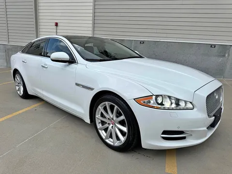 2015 Jaguar XJ Sedan