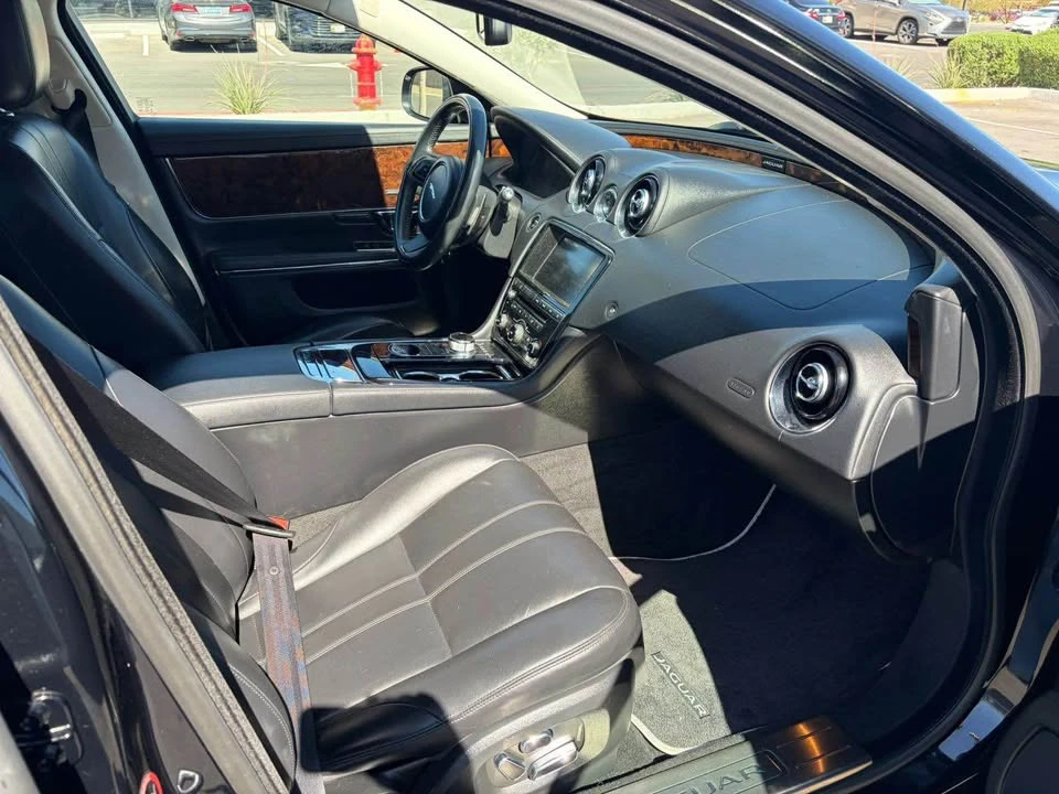 2015 Jaguar X351 XJ - Image 12 of 15
