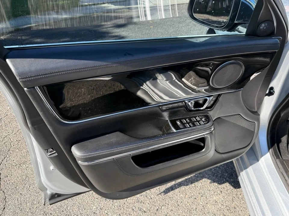 2015 Jaguar X351 XJ - Image 10 of 20