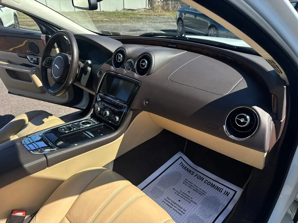 2015 Jaguar X351 XJ - Image 8 of 12