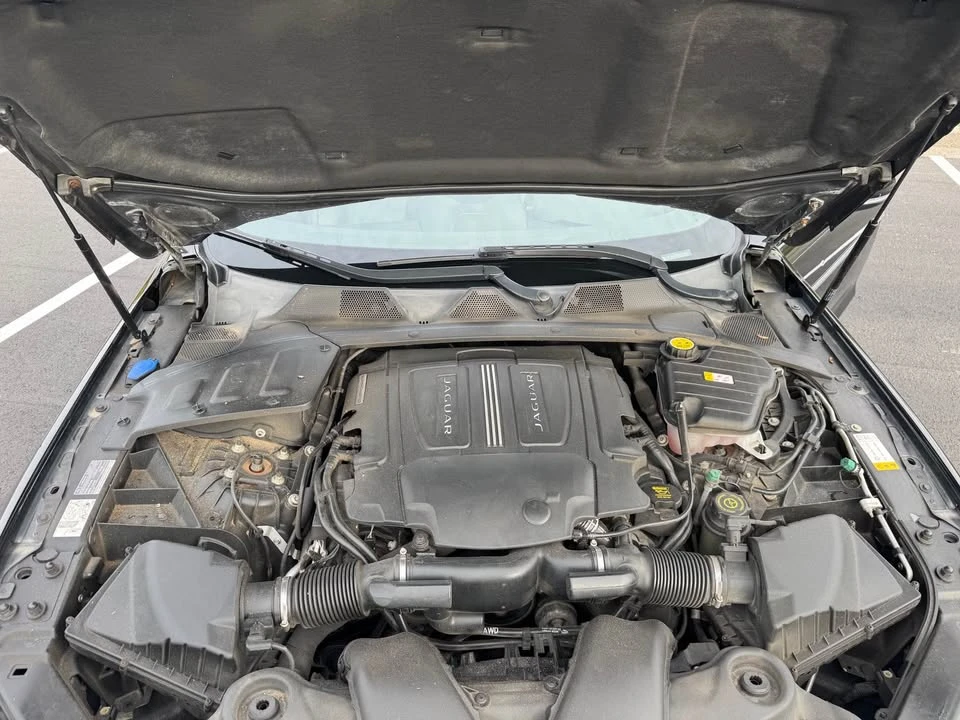 2015 Jaguar X351 XJ - Image 16 of 17