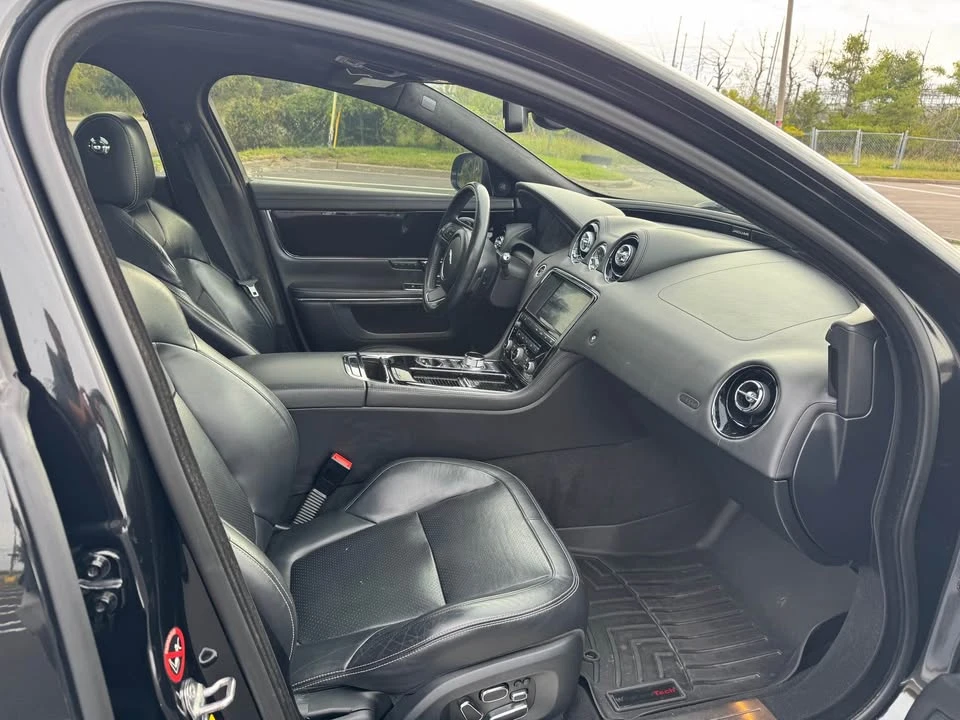 2015 Jaguar X351 XJ - Image 11 of 17