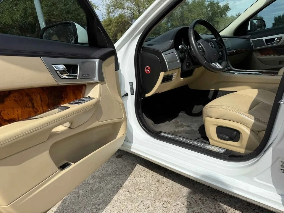 2015 Jaguar X351 XJ - Image 9 of 20