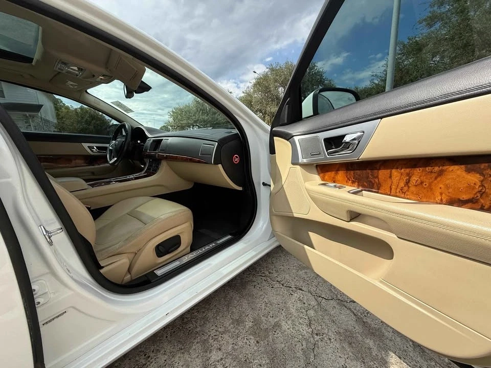 2015 Jaguar X351 XJ - Image 17 of 20