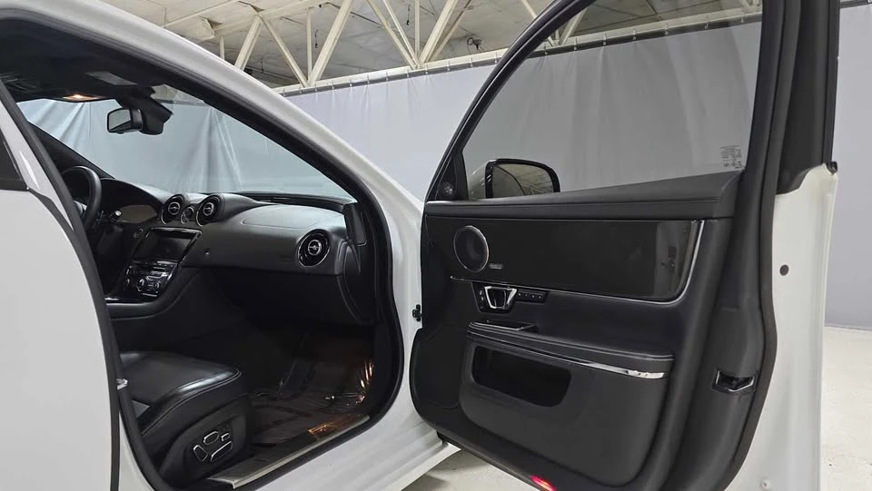 2015 Jaguar X351 XJR - Image 8 of 18