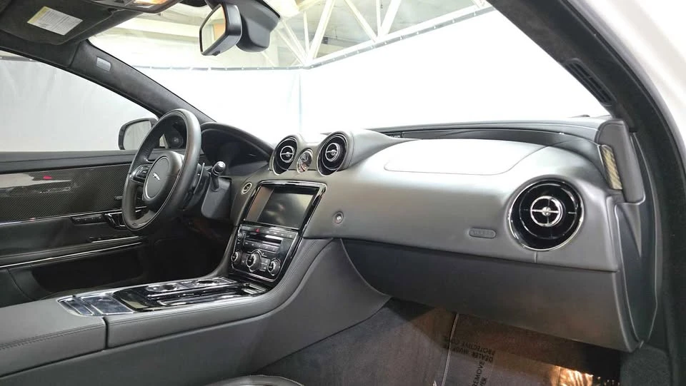 2015 Jaguar X351 XJR - Image 10 of 18