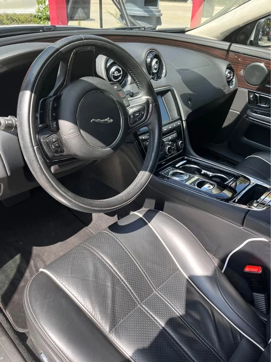 2015 Jaguar X351 XJ - Image 6 of 10