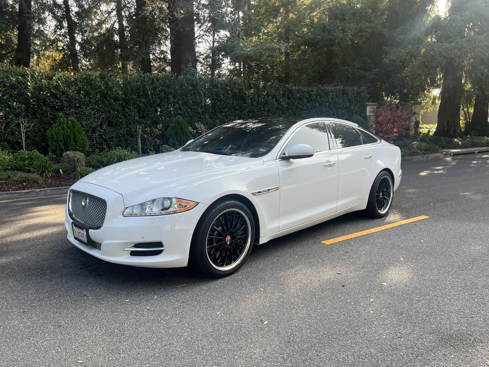 2015 Jaguar X351 XJR - Image 2 of 31