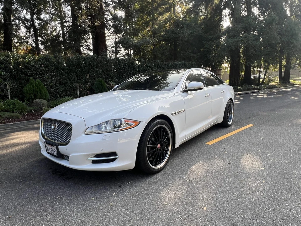 2015 Jaguar X351 XJR - Image 3 of 31