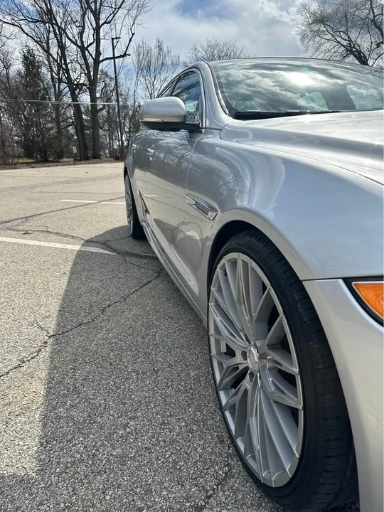 2015 Jaguar X351 XJR - Image 9 of 18