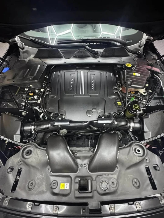 2015 Jaguar X351 XJ - Image 10 of 20
