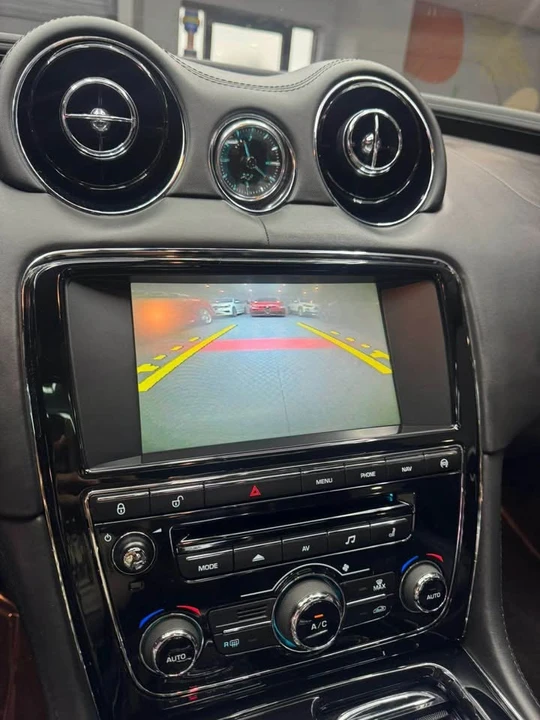 2015 Jaguar X351 XJ - Image 14 of 20