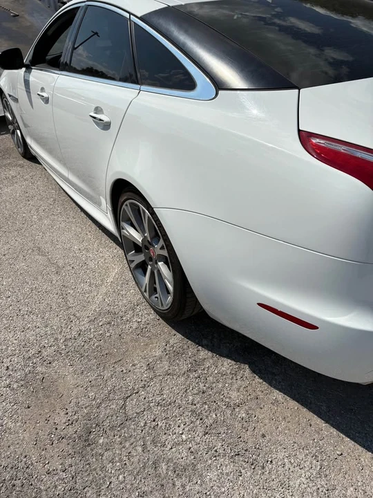 2015 Jaguar X351 XJ - Image 5 of 10