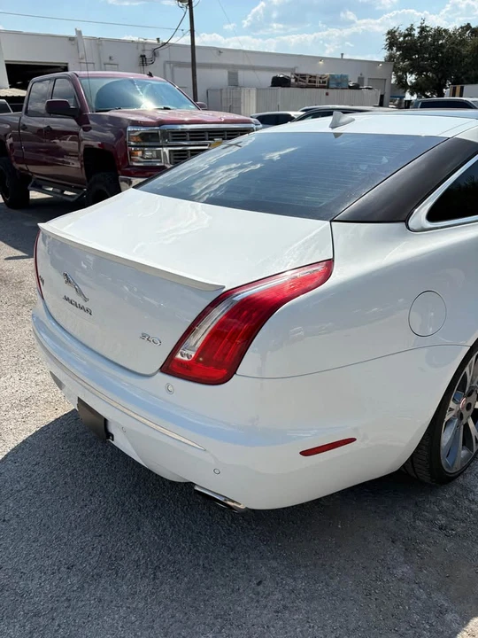 2015 Jaguar X351 XJ - Image 7 of 10