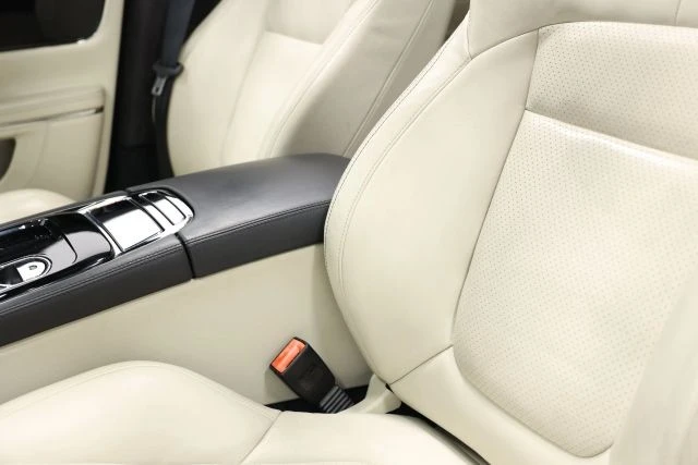 2015 Jaguar X351 XJ - Image 16 of 21