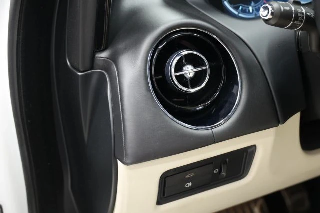 2015 Jaguar X351 XJ - Image 18 of 21