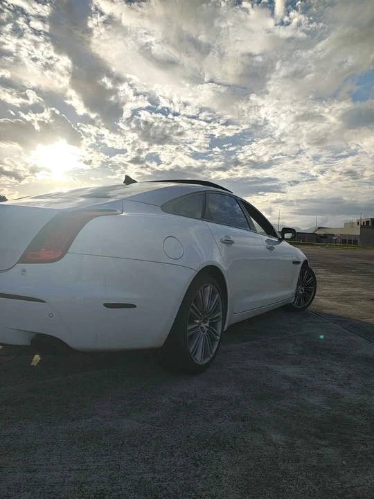 2015 Jaguar X351 XJ - Image 5 of 13
