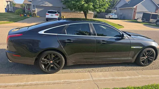 2015 Jaguar XJ XJ Supercharged Sedan 4D