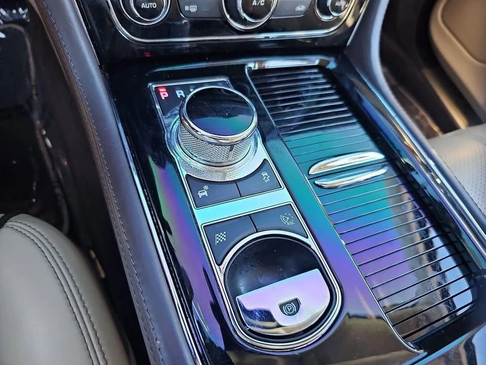 2015 Jaguar X351 XJ - Image 16 of 20