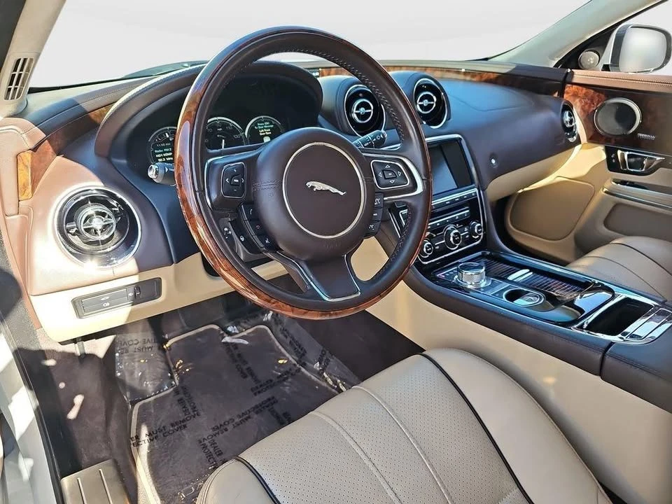2015 Jaguar X351 XJ - Image 9 of 20