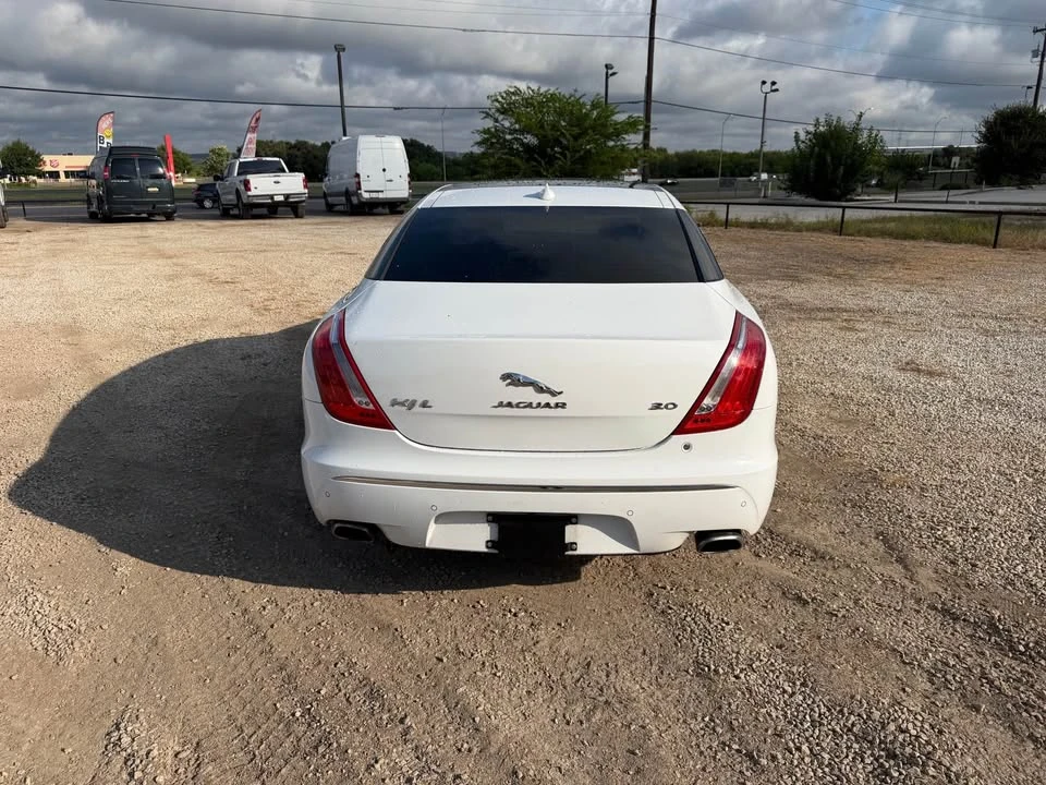 2015 Jaguar X351 XJ - Image 6 of 18